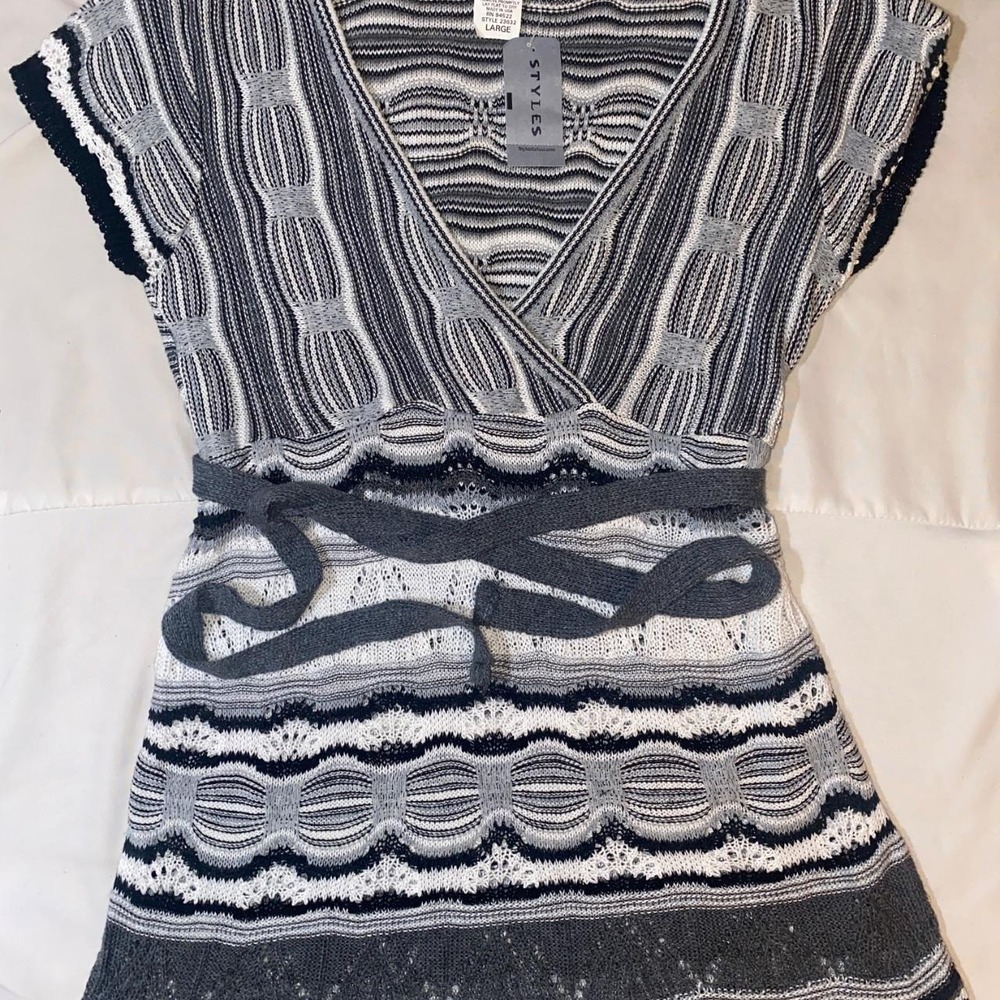 Say What Vtg Y2K Womens Baby Doll Tunic Top Gray Black Crochet Knit V Neck Sz S